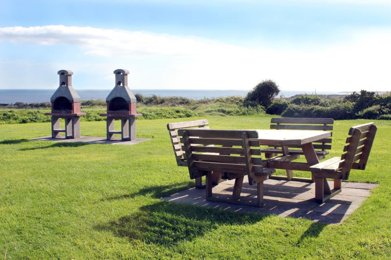 Hookless Holiday Homes Fethard on Sea Exterior foto
