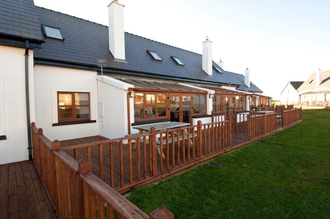 Hookless Holiday Homes Fethard on Sea Exterior foto