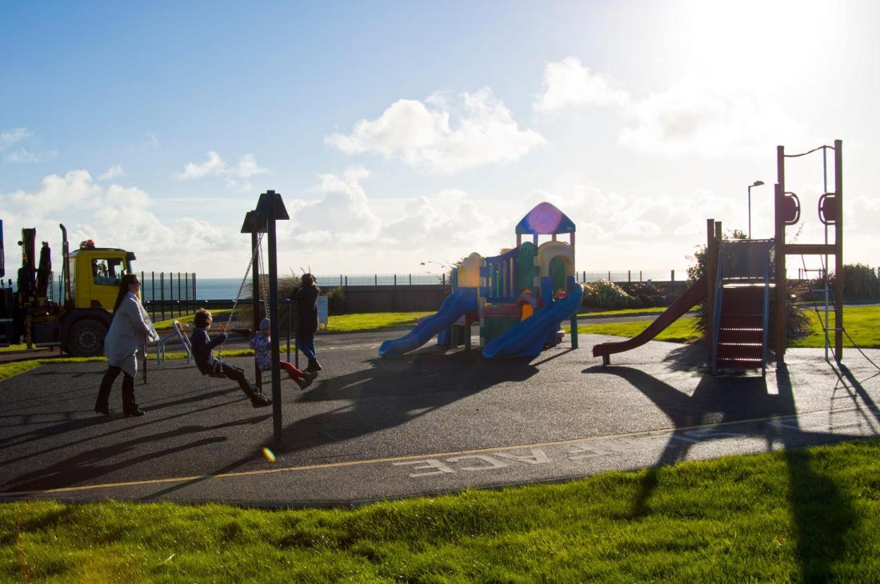Hookless Holiday Homes Fethard on Sea Exterior foto